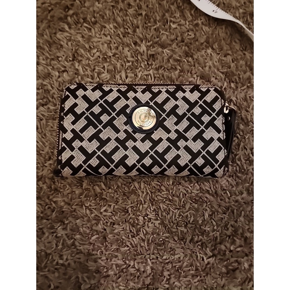 Tommy‎ Hilfiger women's wallet Credit cards  Paper Money Faux Leather Black